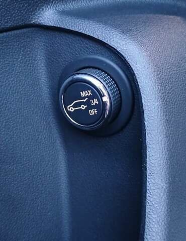 Білий Опель Інсігнія, об'ємом двигуна 1.6 л та пробігом 153 тис. км за 16545 $, фото 70 на Automoto.ua