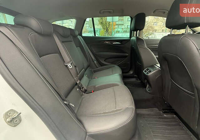 Белый Опель Инсигния, объемом двигателя 1.96 л и пробегом 191 тыс. км за 14900 $, фото 19 на Automoto.ua