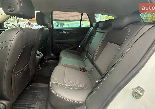 Белый Опель Инсигния, объемом двигателя 1.96 л и пробегом 191 тыс. км за 14900 $, фото 18 на Automoto.ua