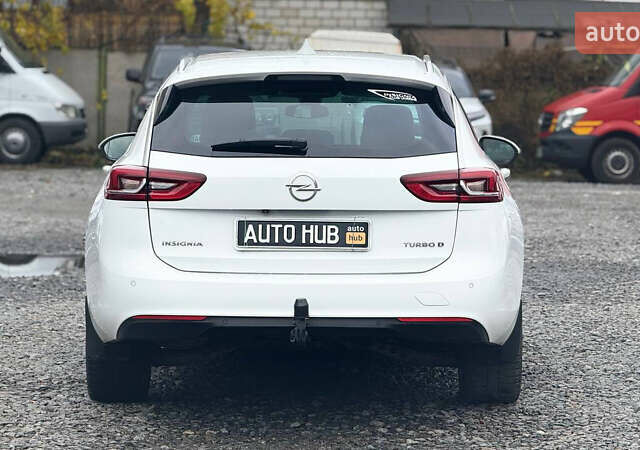 Белый Опель Инсигния, объемом двигателя 1.96 л и пробегом 191 тыс. км за 14900 $, фото 6 на Automoto.ua