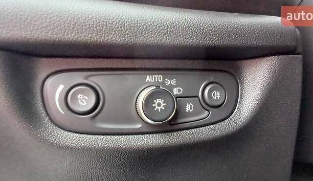 Білий Опель Інсігнія, об'ємом двигуна 1.6 л та пробігом 153 тис. км за 16545 $, фото 161 на Automoto.ua