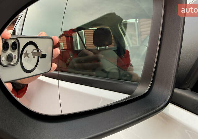 Белый Опель Инсигния, объемом двигателя 1.96 л и пробегом 149 тыс. км за 15900 $, фото 21 на Automoto.ua