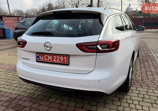 Белый Опель Инсигния, объемом двигателя 1.96 л и пробегом 149 тыс. км за 15900 $, фото 10 на Automoto.ua