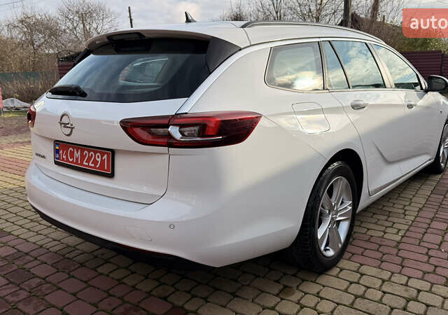 Белый Опель Инсигния, объемом двигателя 1.96 л и пробегом 149 тыс. км за 15900 $, фото 9 на Automoto.ua