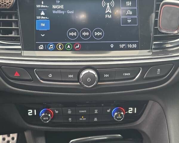 Білий Опель Інсігнія, об'ємом двигуна 2 л та пробігом 225 тис. км за 16500 $, фото 12 на Automoto.ua