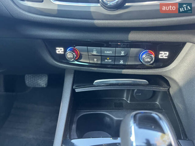 Белый Опель Инсигния, объемом двигателя 2 л и пробегом 227 тыс. км за 15400 $, фото 26 на Automoto.ua