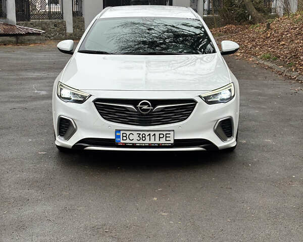 Білий Опель Інсігнія, об'ємом двигуна 1.96 л та пробігом 209 тис. км за 22000 $, фото 2 на Automoto.ua