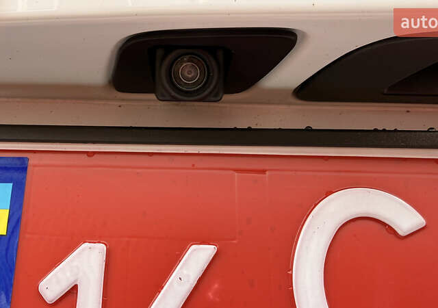 Белый Опель Инсигния, объемом двигателя 1.96 л и пробегом 149 тыс. км за 15900 $, фото 32 на Automoto.ua