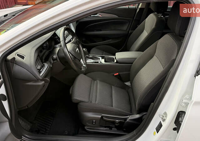 Белый Опель Инсигния, объемом двигателя 1.96 л и пробегом 149 тыс. км за 15900 $, фото 22 на Automoto.ua