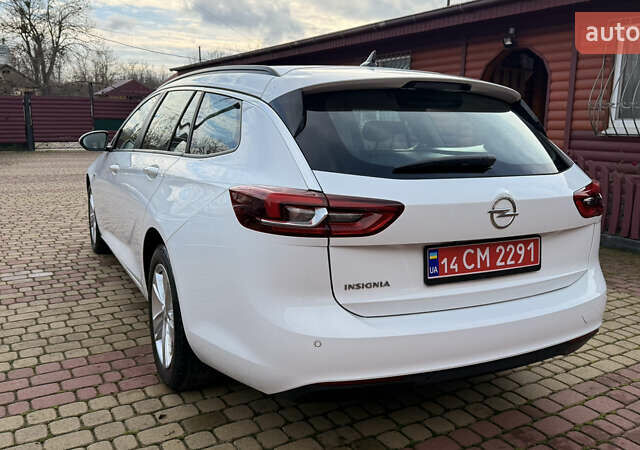 Белый Опель Инсигния, объемом двигателя 1.96 л и пробегом 149 тыс. км за 15900 $, фото 12 на Automoto.ua