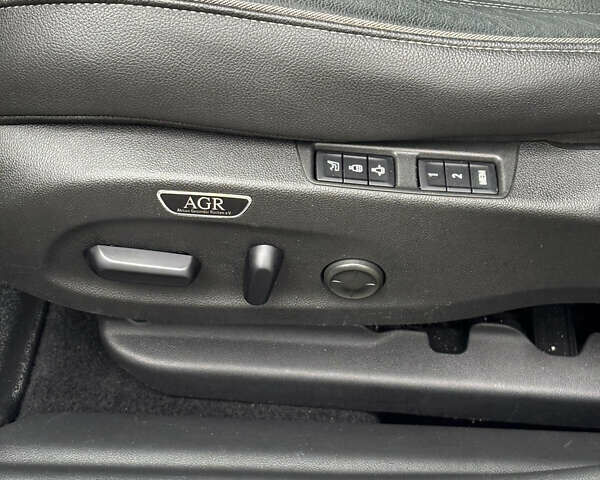 Білий Опель Інсігнія, об'ємом двигуна 1.96 л та пробігом 209 тис. км за 22000 $, фото 12 на Automoto.ua