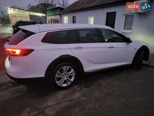 Белый Опель Инсигния, объемом двигателя 2 л и пробегом 231 тыс. км за 15500 $, фото 24 на Automoto.ua