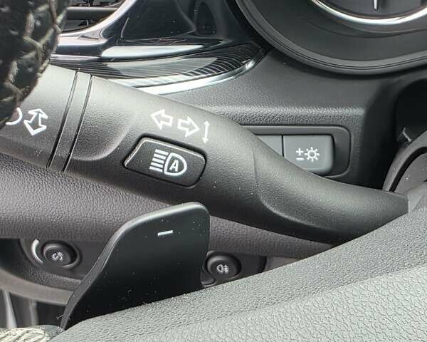 Білий Опель Інсігнія, об'ємом двигуна 2 л та пробігом 225 тис. км за 16500 $, фото 22 на Automoto.ua