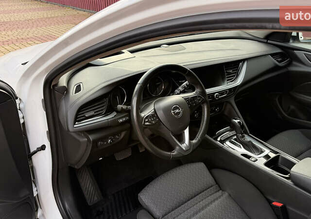 Белый Опель Инсигния, объемом двигателя 1.96 л и пробегом 149 тыс. км за 15900 $, фото 23 на Automoto.ua