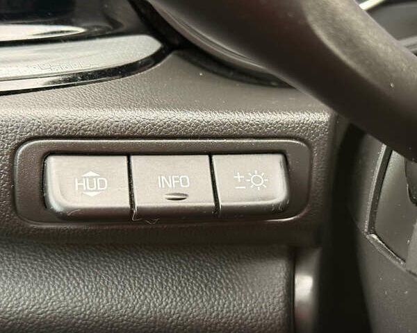 Белый Опель Инсигния, объемом двигателя 1.96 л и пробегом 149 тыс. км за 15900 $, фото 83 на Automoto.ua