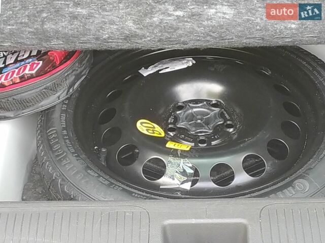 Белый Опель Инсигния, объемом двигателя 1.6 л и пробегом 138 тыс. км за 11500 $, фото 16 на Automoto.ua