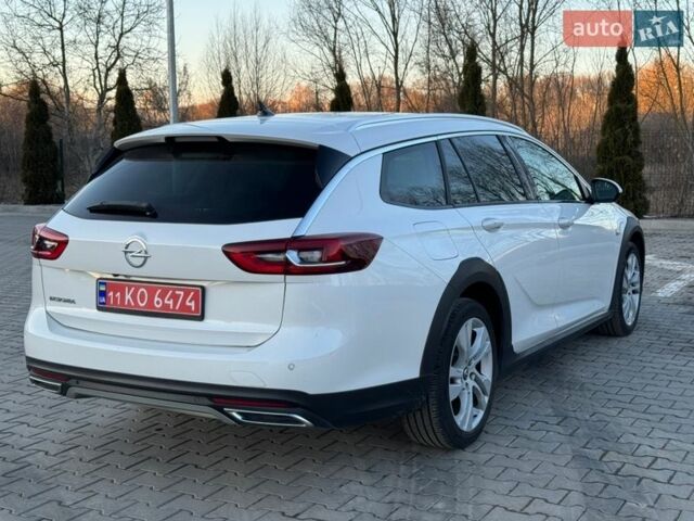 Белый Опель Инсигния, объемом двигателя 2 л и пробегом 223 тыс. км за 16100 $, фото 7 на Automoto.ua