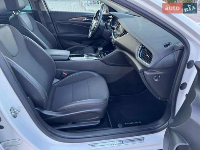 Белый Опель Инсигния, объемом двигателя 2 л и пробегом 223 тыс. км за 16100 $, фото 24 на Automoto.ua