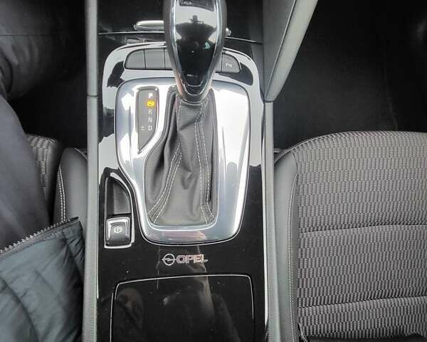 Белый Опель Инсигния, объемом двигателя 2 л и пробегом 231 тыс. км за 15500 $, фото 19 на Automoto.ua