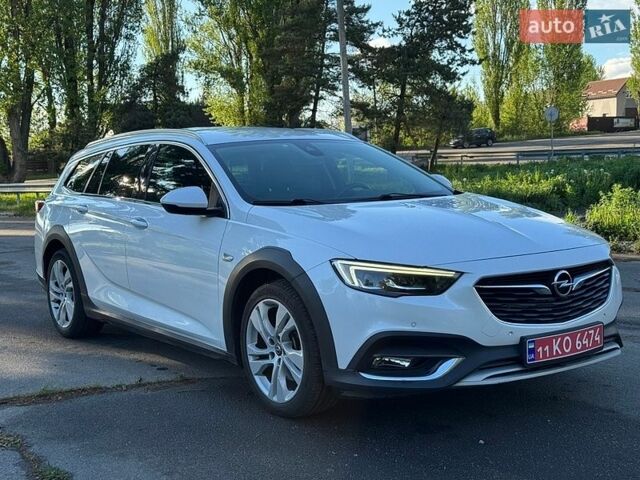 Белый Опель Инсигния, объемом двигателя 2 л и пробегом 223 тыс. км за 16200 $, фото 8 на Automoto.ua