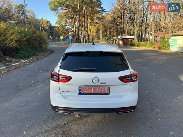 Белый Опель Инсигния, объемом двигателя 2 л и пробегом 227 тыс. км за 15400 $, фото 6 на Automoto.ua