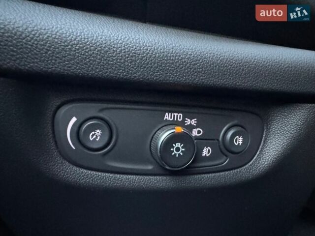 Белый Опель Инсигния, объемом двигателя 2 л и пробегом 223 тыс. км за 16100 $, фото 48 на Automoto.ua