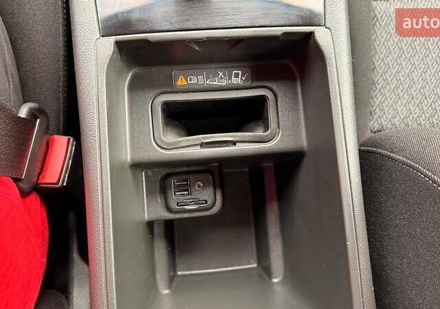 Белый Опель Инсигния, объемом двигателя 1.96 л и пробегом 149 тыс. км за 15900 $, фото 80 на Automoto.ua