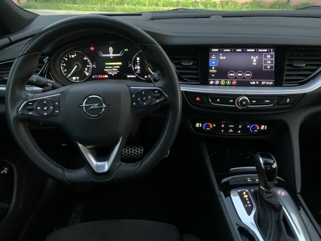 Белый Опель Инсигния, объемом двигателя 2 л и пробегом 189 тыс. км за 18600 $, фото 11 на Automoto.ua