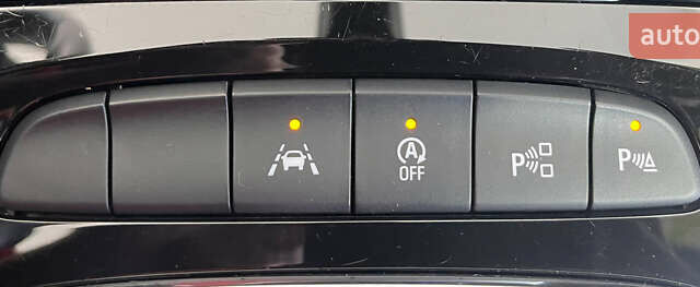 Белый Опель Инсигния, объемом двигателя 1.96 л и пробегом 145 тыс. км за 19750 $, фото 25 на Automoto.ua