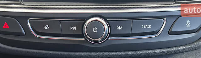 Белый Опель Инсигния, объемом двигателя 1.96 л и пробегом 145 тыс. км за 19750 $, фото 23 на Automoto.ua