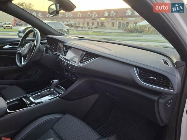 Белый Опель Инсигния, объемом двигателя 1.96 л и пробегом 193 тыс. км за 17999 $, фото 31 на Automoto.ua