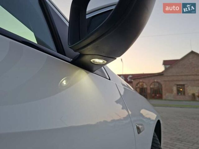 Белый Опель Инсигния, объемом двигателя 1.96 л и пробегом 193 тыс. км за 17999 $, фото 36 на Automoto.ua