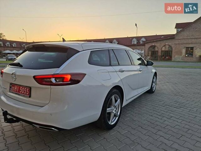 Белый Опель Инсигния, объемом двигателя 1.96 л и пробегом 193 тыс. км за 17999 $, фото 9 на Automoto.ua
