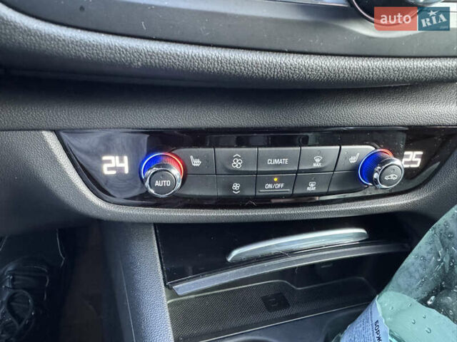 Белый Опель Инсигния, объемом двигателя 1.96 л и пробегом 189 тыс. км за 17700 $, фото 23 на Automoto.ua