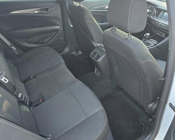 Белый Опель Инсигния, объемом двигателя 2 л и пробегом 153 тыс. км за 16800 $, фото 20 на Automoto.ua