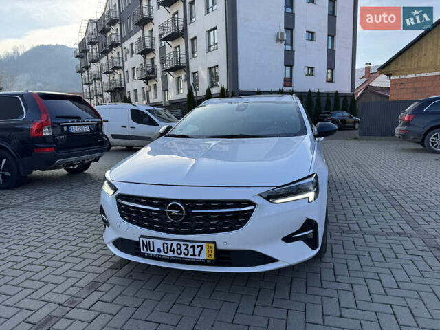 Белый Опель Инсигния, объемом двигателя 1.96 л и пробегом 189 тыс. км за 17700 $, фото 1 на Automoto.ua