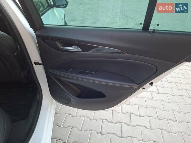 Белый Опель Инсигния, объемом двигателя 1.96 л и пробегом 193 тыс. км за 17999 $, фото 38 на Automoto.ua