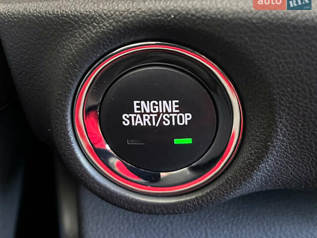 Белый Опель Инсигния, объемом двигателя 1.96 л и пробегом 145 тыс. км за 19750 $, фото 26 на Automoto.ua