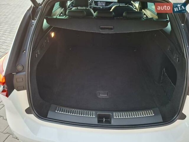 Белый Опель Инсигния, объемом двигателя 1.96 л и пробегом 193 тыс. км за 17999 $, фото 42 на Automoto.ua