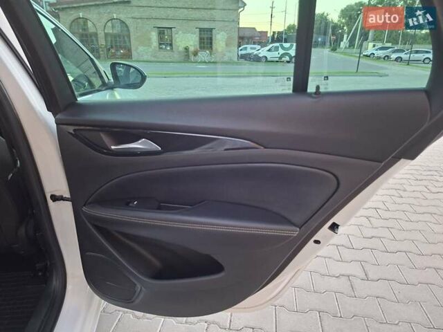 Белый Опель Инсигния, объемом двигателя 1.96 л и пробегом 193 тыс. км за 17999 $, фото 35 на Automoto.ua