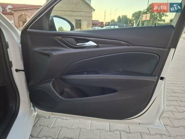 Белый Опель Инсигния, объемом двигателя 1.96 л и пробегом 193 тыс. км за 17999 $, фото 34 на Automoto.ua