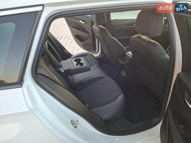 Белый Опель Инсигния, объемом двигателя 1.96 л и пробегом 193 тыс. км за 17999 $, фото 37 на Automoto.ua