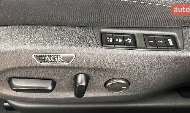 Білий Опель Інсігнія, об'ємом двигуна 1.96 л та пробігом 145 тис. км за 19750 $, фото 25 на Automoto.ua