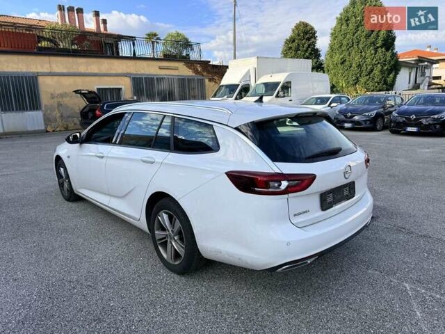 Білий Опель Інсігнія, об'ємом двигуна 2 л та пробігом 103 тис. км за 14500 $, фото 11 на Automoto.ua