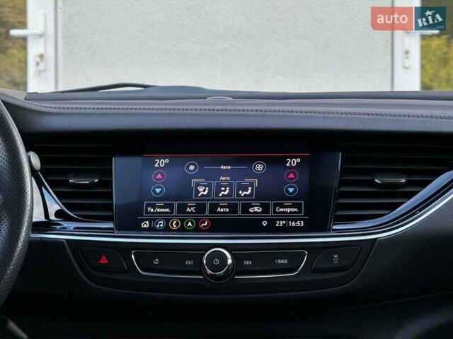 Белый Опель Инсигния, объемом двигателя 2 л и пробегом 169 тыс. км за 20999 $, фото 87 на Automoto.ua