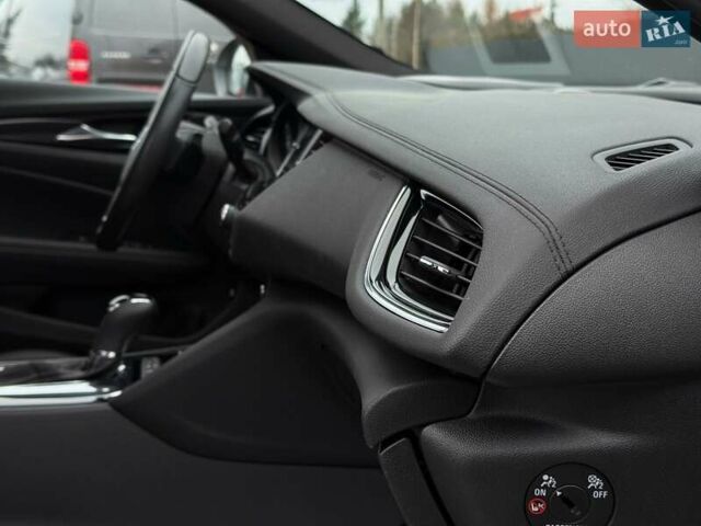 Белый Опель Инсигния, объемом двигателя 2 л и пробегом 169 тыс. км за 20999 $, фото 80 на Automoto.ua