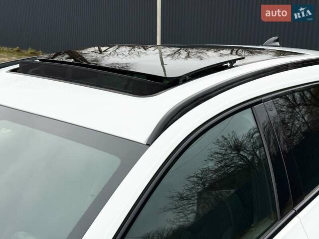 Белый Опель Инсигния, объемом двигателя 2 л и пробегом 169 тыс. км за 20999 $, фото 20 на Automoto.ua