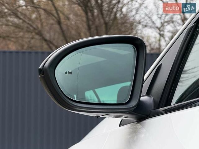 Белый Опель Инсигния, объемом двигателя 2 л и пробегом 169 тыс. км за 20999 $, фото 22 на Automoto.ua