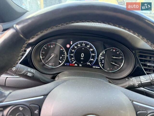 Білий Опель Інсігнія, об'ємом двигуна 2 л та пробігом 103 тис. км за 14500 $, фото 2 на Automoto.ua