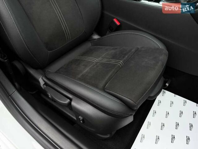 Белый Опель Инсигния, объемом двигателя 2 л и пробегом 169 тыс. км за 20999 $, фото 79 на Automoto.ua